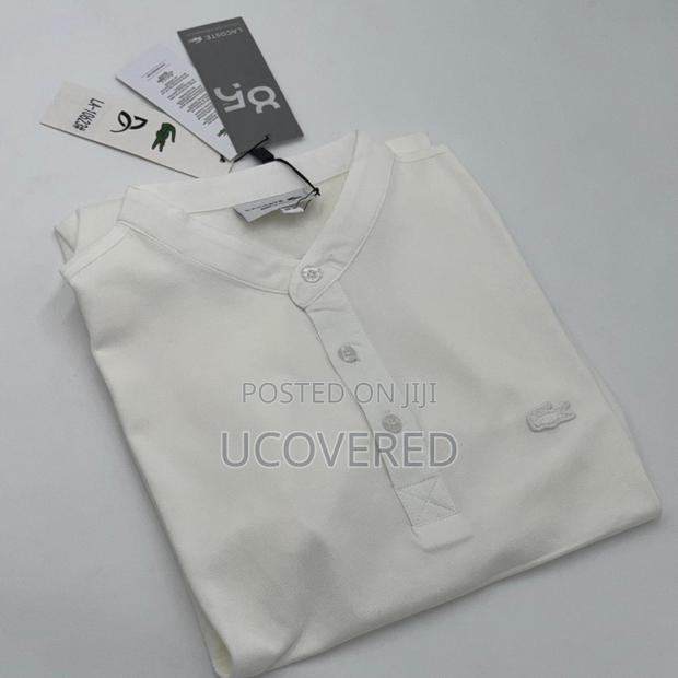 Lacoste Solid Club T-shirts · Photo 2