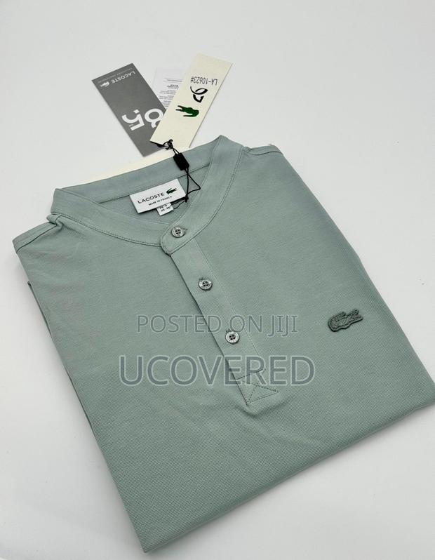 Lacoste Solid Club T-shirts · Photo 1