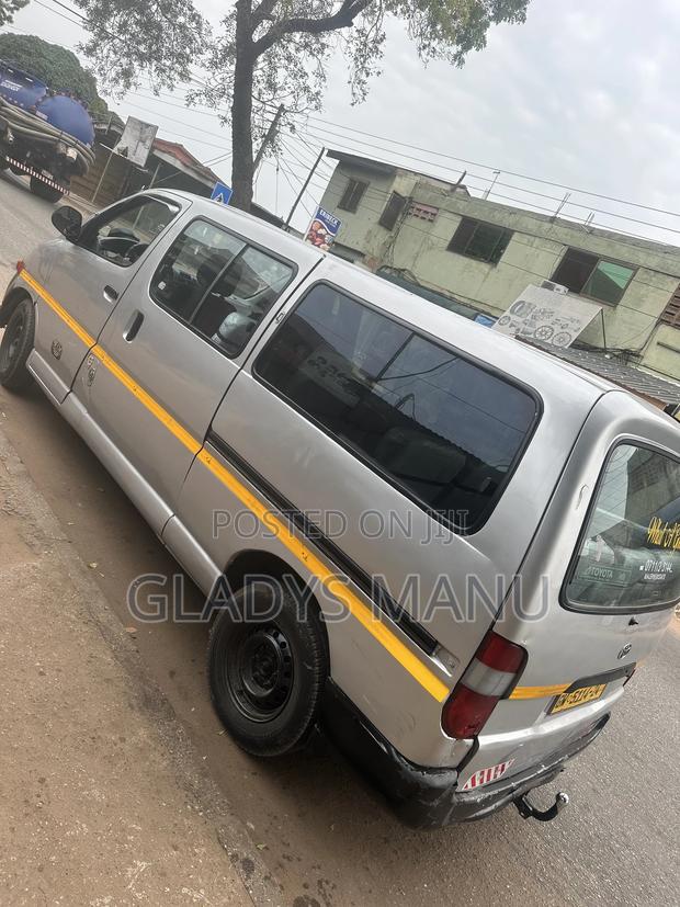 Toyota HiAce 2008 Silver · Photo 7