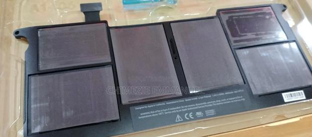 Macbook Pro Battery A1406 A146 A1370 · Photo 1