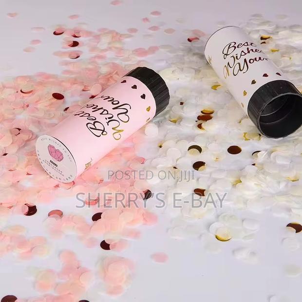 Party Confetti · Photo 3
