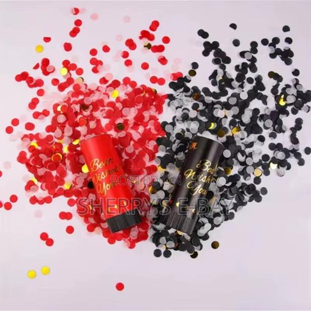 Party Confetti · Photo 2