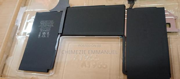 Macbook Pro Battery A2389 · Photo 1