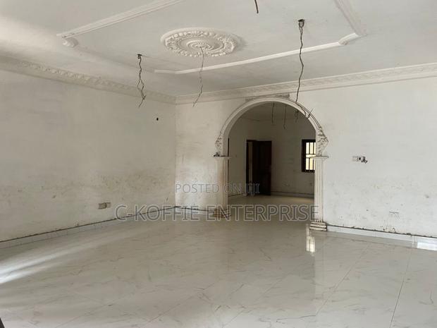 8bdrm Mansion in Acp Kwabenya, Ga East Municipal for sale · Photo 4