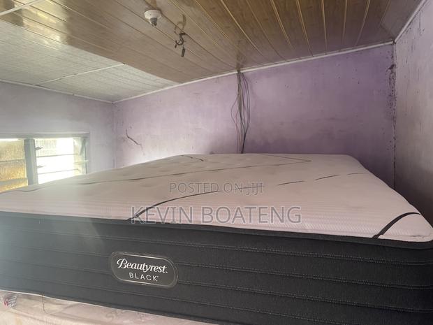 Beautyrest Black Memory Foam Beds(Queen) 60x80 14inches · Photo 8