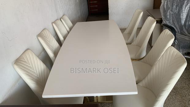 A Beautiful 8 Seater Royal Dinning Set · Photo 2