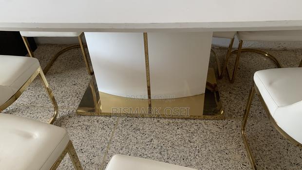 A Beautiful 8 Seater Royal Dinning Set · Photo 4