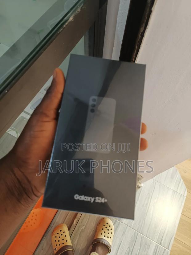 New Samsung Galaxy S24 Plus 256 GB Purple · Photo 2