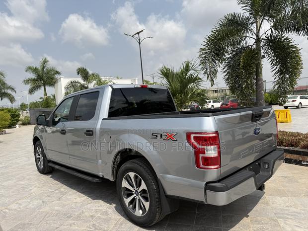 Ford F-150 2020 Silver · Photo 5