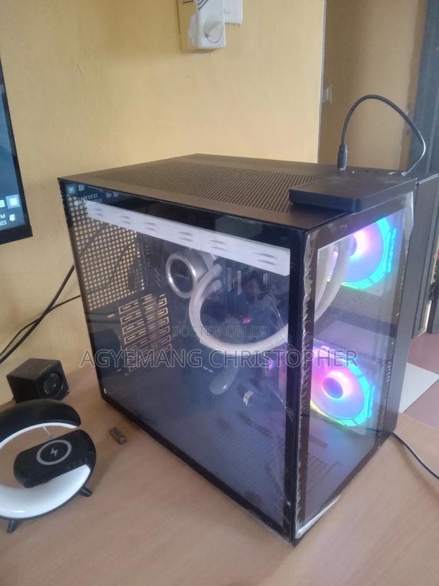 Desktop Computer 32GB Intel Core I7 SSD 512GB · Photo 1