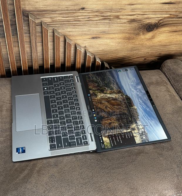 Laptop Dell Latitude 7440 16GB Intel Core I7 SSD 256GB · Photo 3