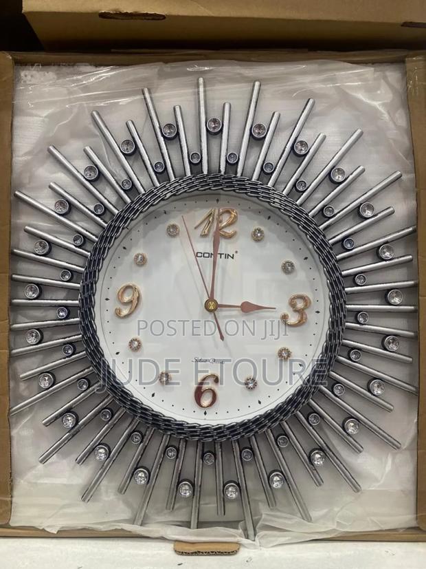 Wall Clock · Photo 2