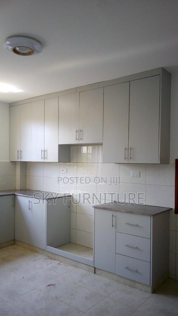 Modern Design: Rich Textured Veneer for an Attractive Look · Photo 2