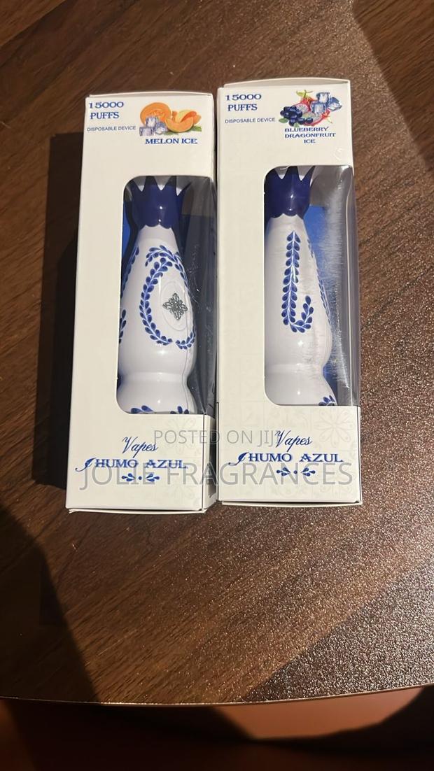 15,000 Puffs Azul Rechargeable · Photo 1