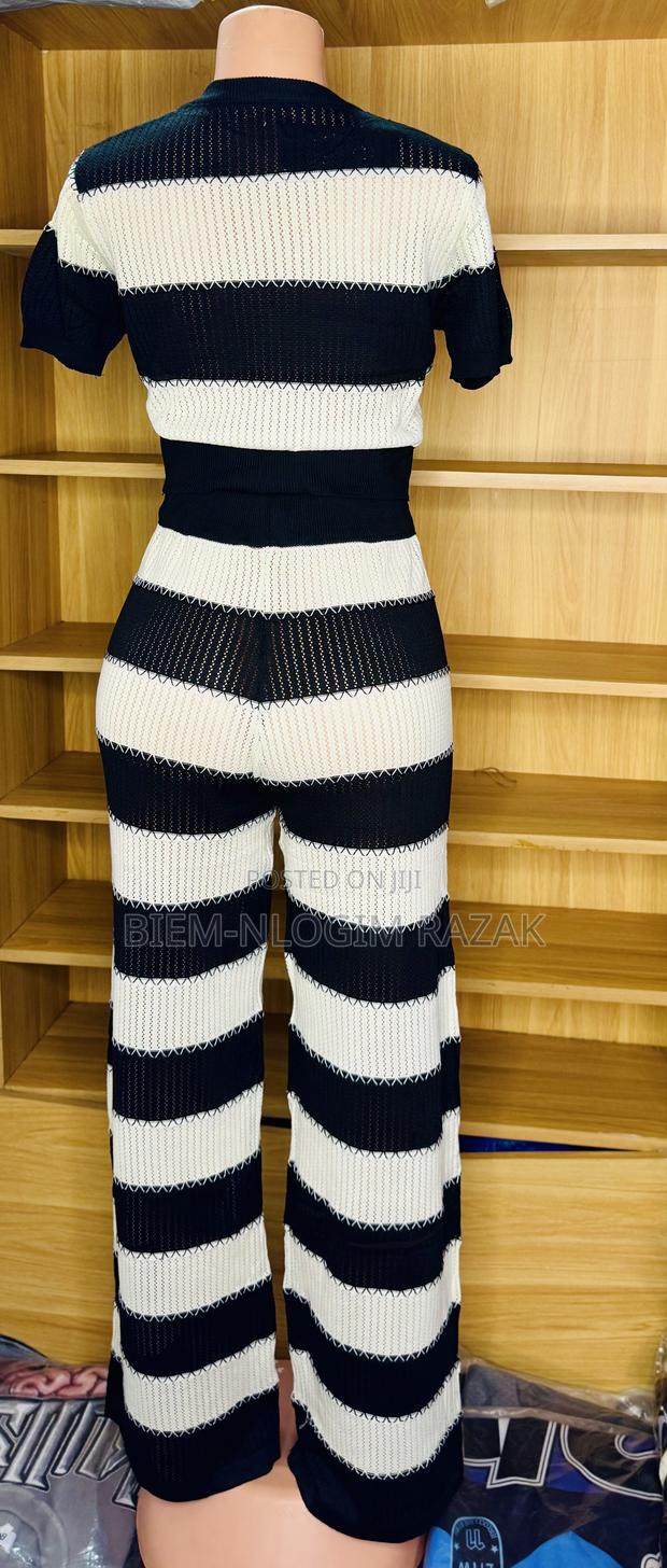 Ladies Net Top N Down Available in Stock · Photo 2