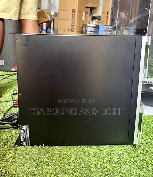 Ev Tc9850 4 Channels Power Amplifier · Photo 3