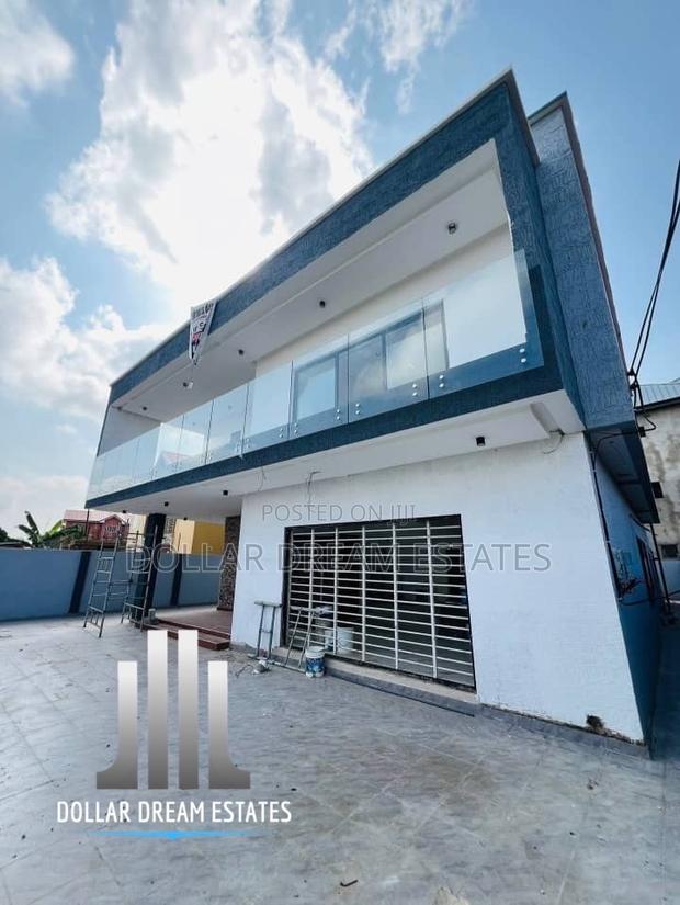 4bdrm House in Lake Side Estate for sale · Photo 3