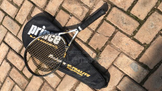 Genuine Adult Tennis Racket With Bag From Uk · Photo 1