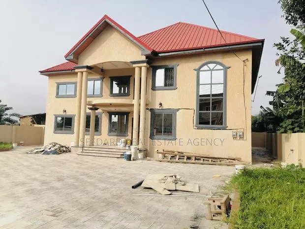 6bdrm Mansion in Sefdard Properties, Amasaman for sale · Photo 1