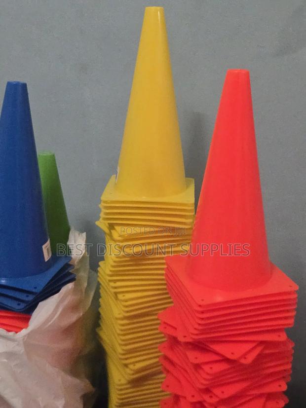 Excellent Quality Sports Training Agility Cones 32cm · Photo 7
