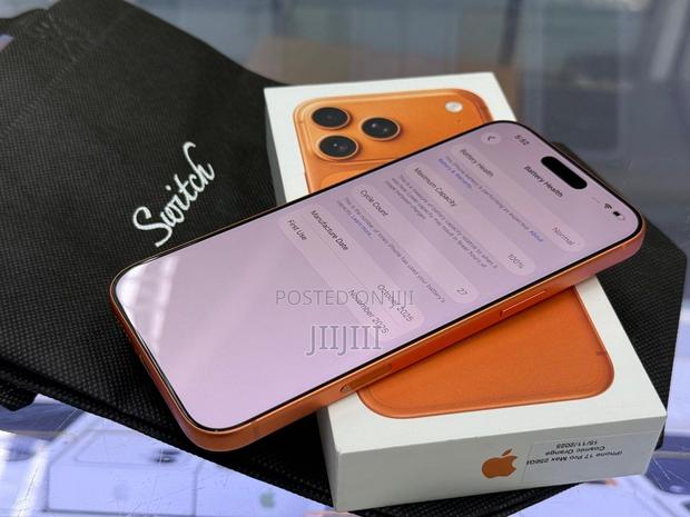 Apple iPhone 17 Pro Max 512 GB Orange · Photo 2