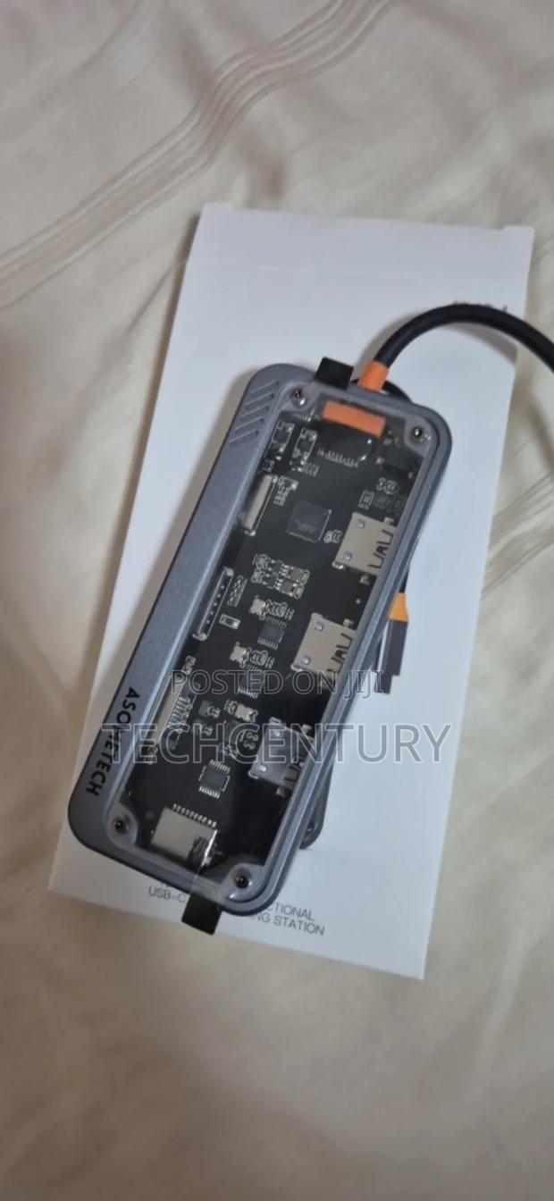 10-in-1 Dock Station Type C Hub · Photo 7