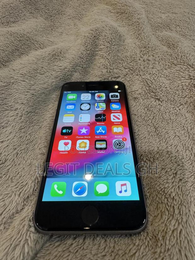 Apple iPhone 6 16 GB Silver · Photo 1