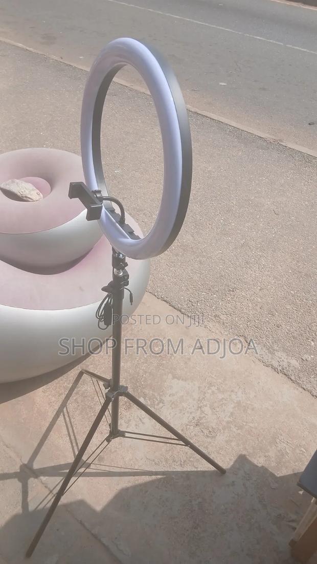 14inches and 12'inches Ringlight · Photo 2