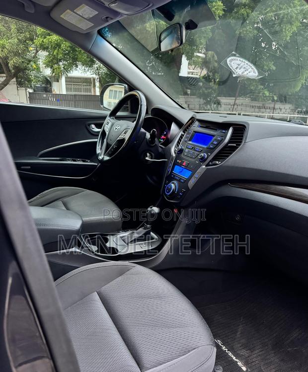 Hyundai Santa Fe Limited 4dr SUV AWD w/Saddle Interior (3.3L 6cyl 6A) · Photo 5