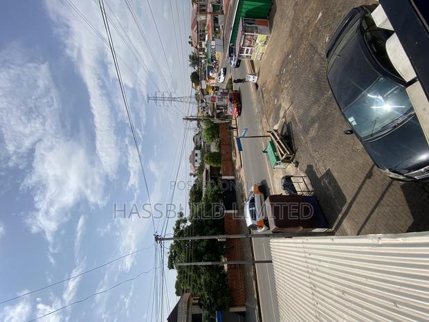 Road Side Commercial Building · Photo 6