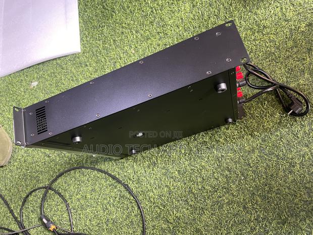 Ev Tc9850 4-Channel Power Amplifier · Photo 3