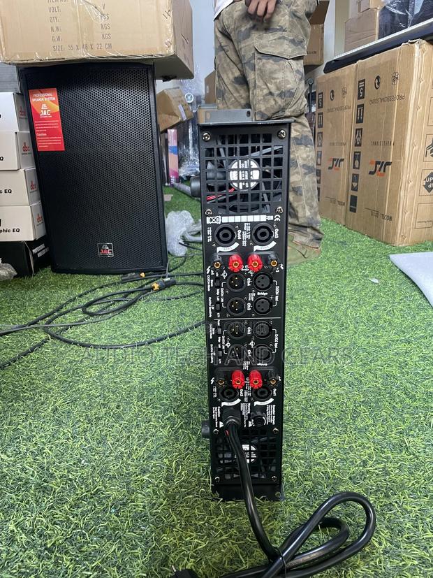 Ev Tc9850 4-Channel Power Amplifier · Photo 2