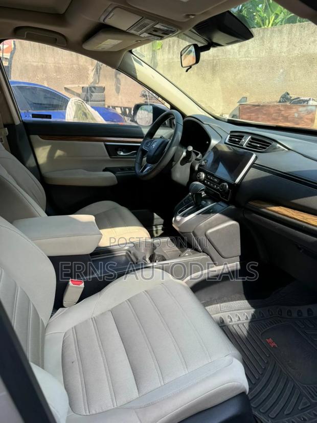 Honda CR-V EX-L AWD 2019 Gold · Photo 4