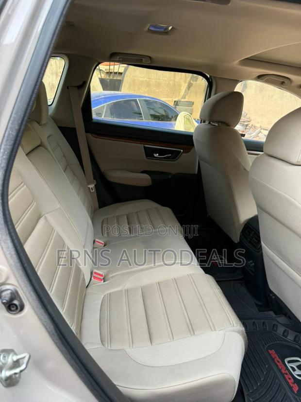 Honda CR-V EX-L AWD 2019 Gold · Photo 5