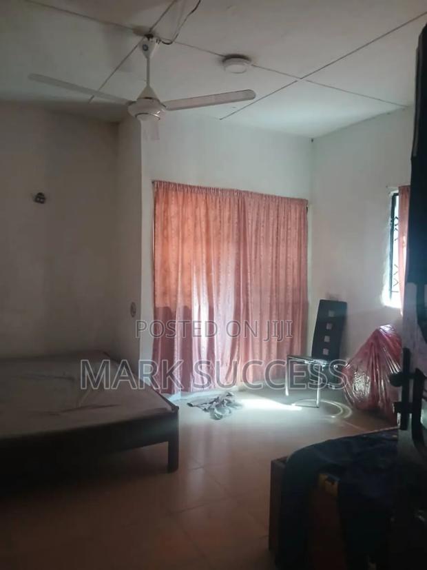 5bdrm House in Bortiano for sale · Photo 8