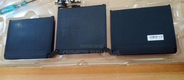 Macbook Pro Battery A2171 A2159 · Photo 2