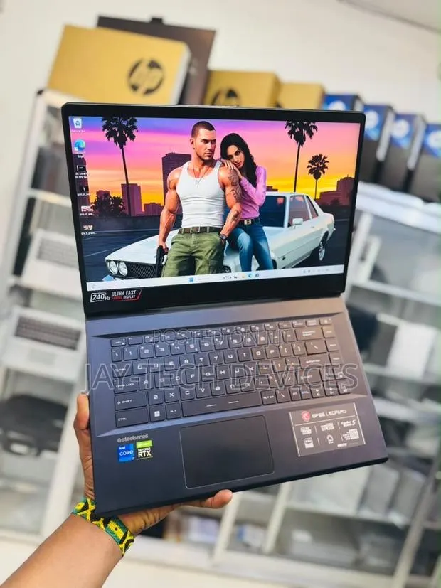 Laptop MSI GP66 LEOPARD 10UG 16GB Intel Core i7 SSHD+SSD 1T · Photo 1