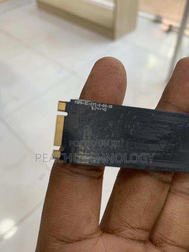 Internal SSD · Photo 3