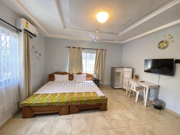 Fully Furnished Single Room Self Contain for Short Stay · Photo 4