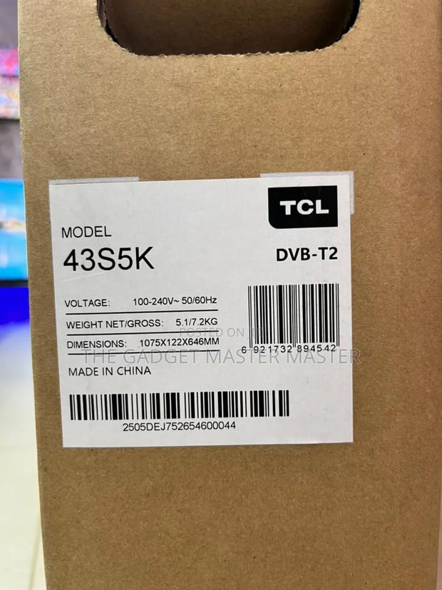 TCL S5k 43" Qled Smart Tv · Photo 4