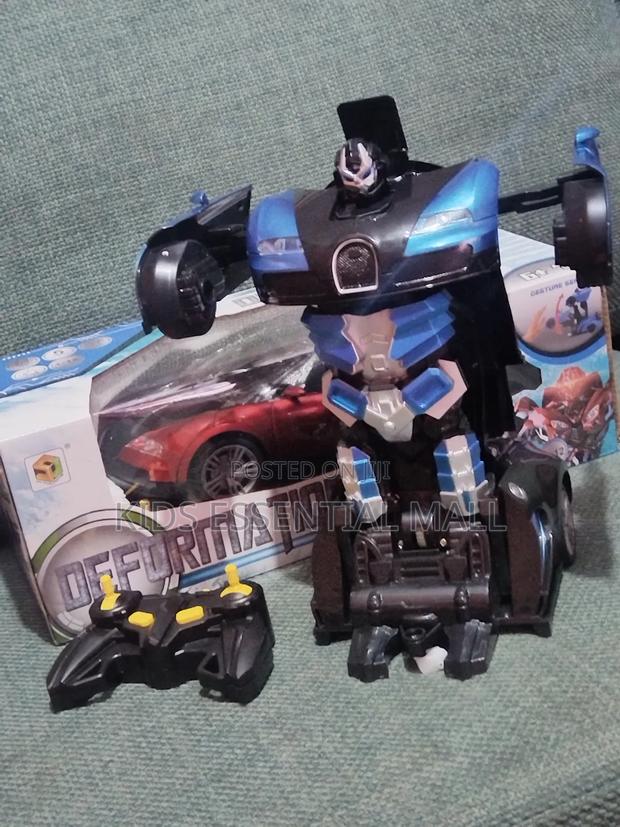 Transformer Remote Control Car for Kids · Photo 2