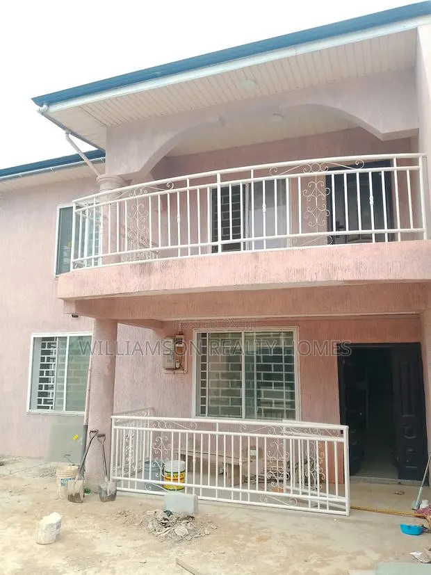 5bdrm House in Community 18 Area, Spintex for rent · Photo 1