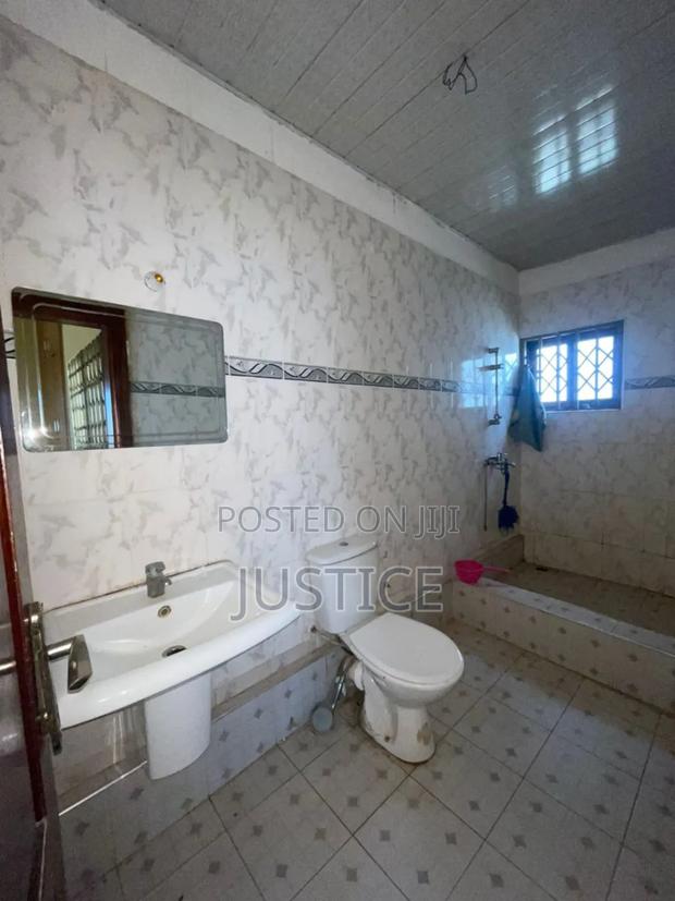 5bdrm House in Bortianor for rent · Photo 4