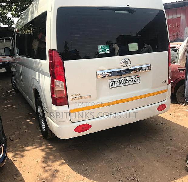 Mini Bus Available for Rentals Toyota Hiace! · Photo 3