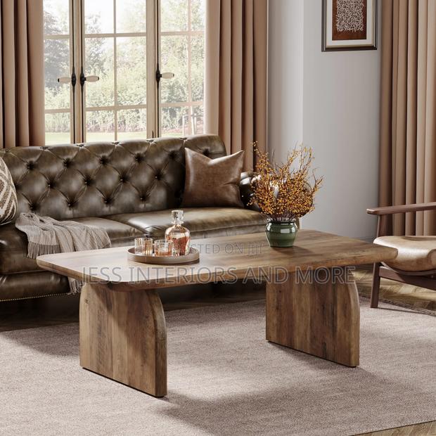 Center Table With Sturdy Base · Photo 4