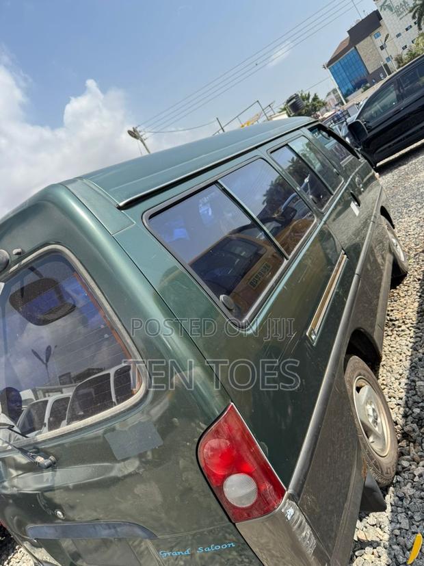 Hyundai H-100 2004 Green · Photo 3