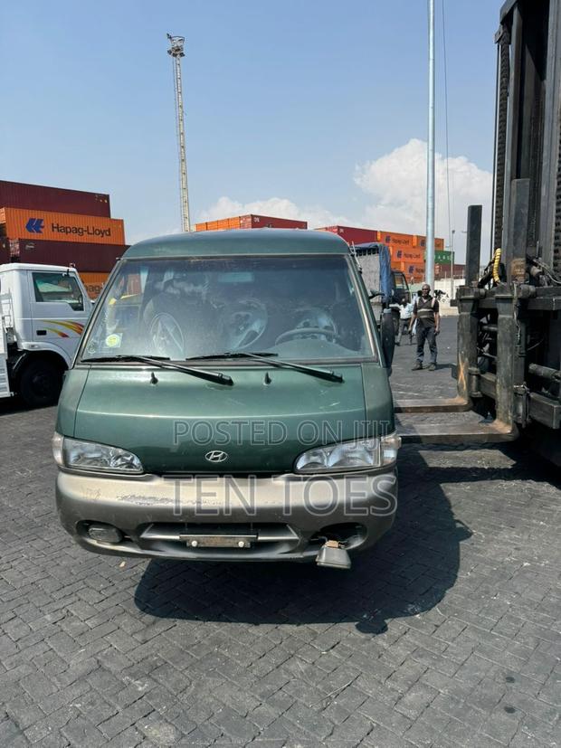 Hyundai H-100 2004 Green · Photo 6