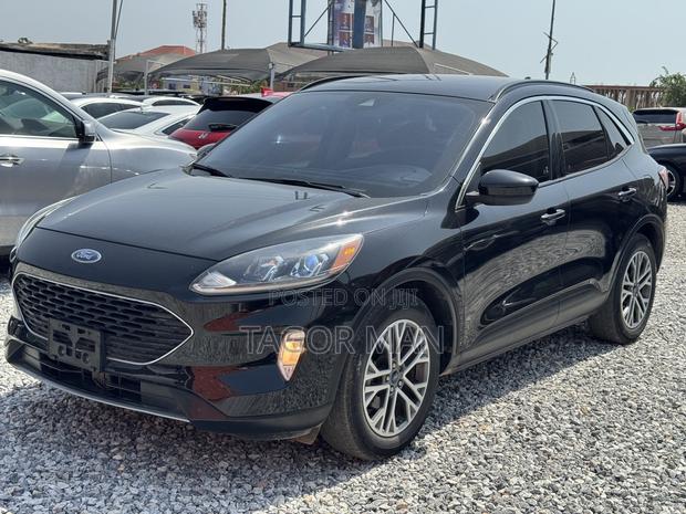 Ford Escape SEL 2021 Black · Photo 2