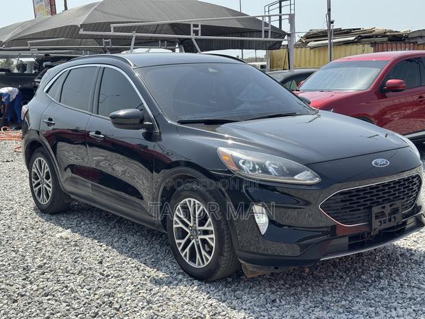 Ford Escape SEL 2021 Black · Photo 3