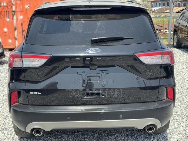 Ford Escape SEL 2021 Black · Photo 6